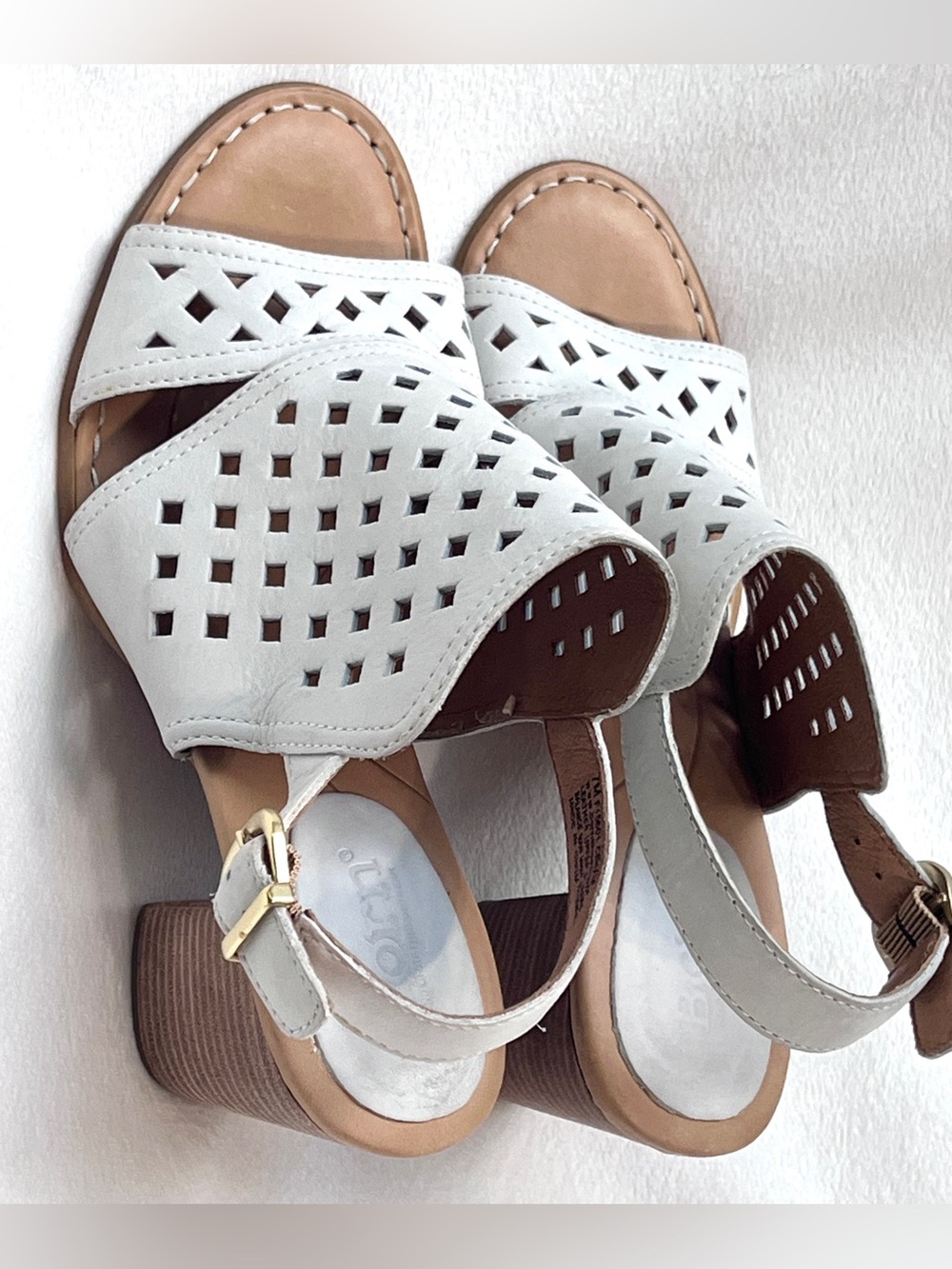 Born White Geometric Perforated Leather Block Heel Slingback Sandals 7 - Picture 2 of 8